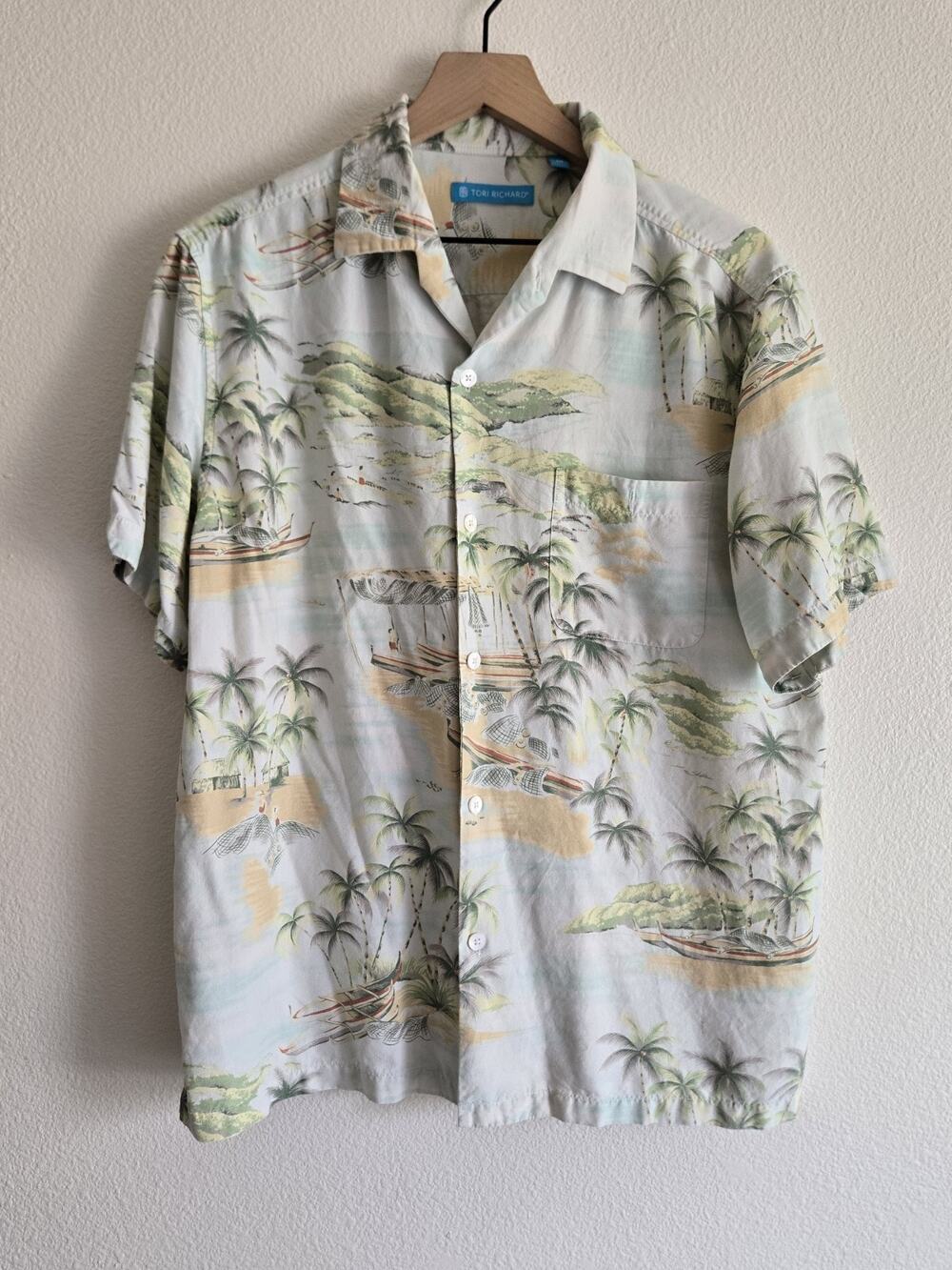 Tori Richard Silk Blend Short Sleeve Button Up Shirt Tropical Beach Resort Med